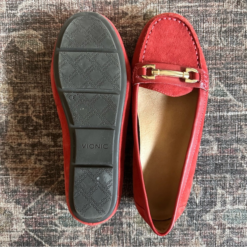 Vionic Brick Red Loafers | Women’s 7 | Gold Hardware - Picture 9 of 11